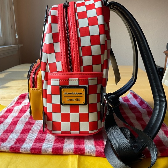 🍕🎒🍕 LOUNGEFLY LASAGNA GARRFIELD BACKPACK 🍕🎒🍕 NWT 🍕 - Picture 5 of 16